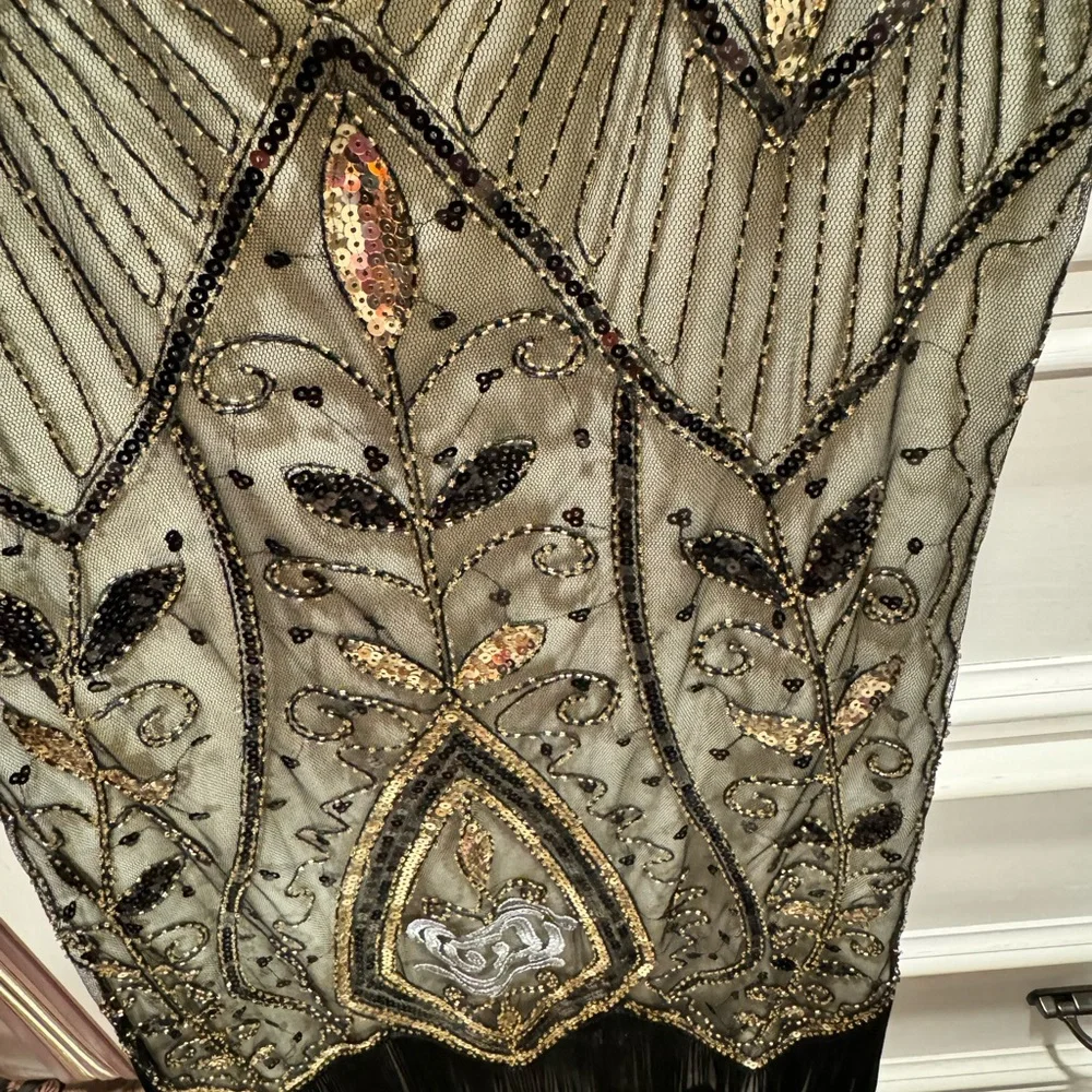 Elegant Black and Gold Embellished Dress - Picture 3 of 7